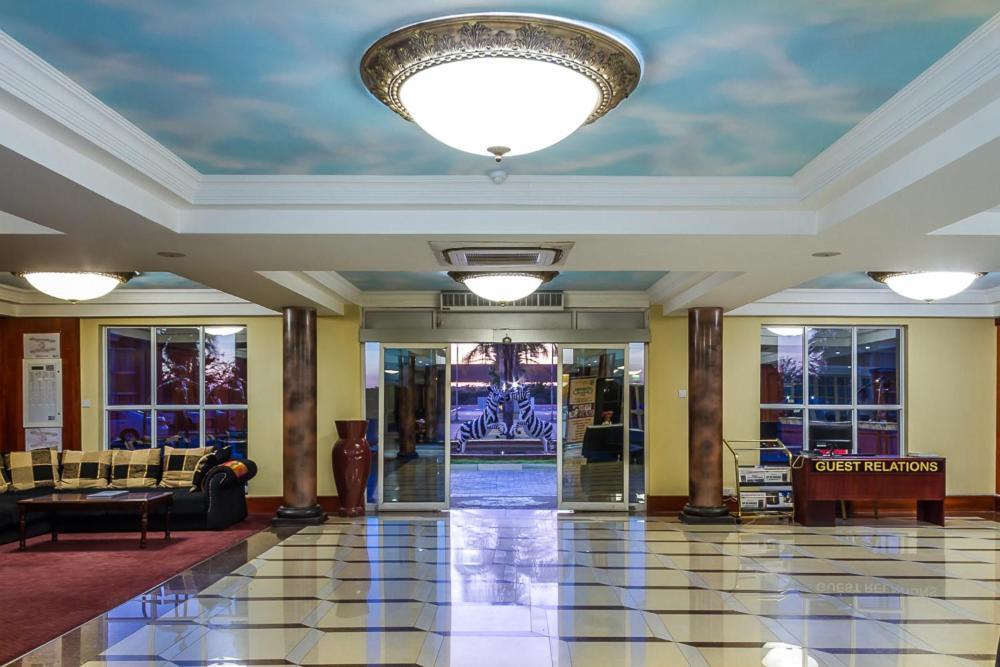 Majestic Five Hotel Palapye Екстер'єр фото